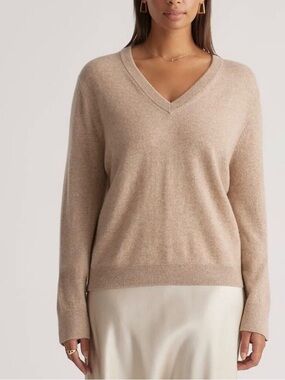Quince Mongolian Cashmere Relaxed V-Neck Sweater Small